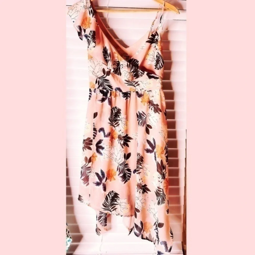 ROMANTIC BOHO FLORAL SUMMER DRESS